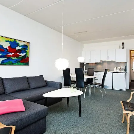 Apartment Xxviii *
